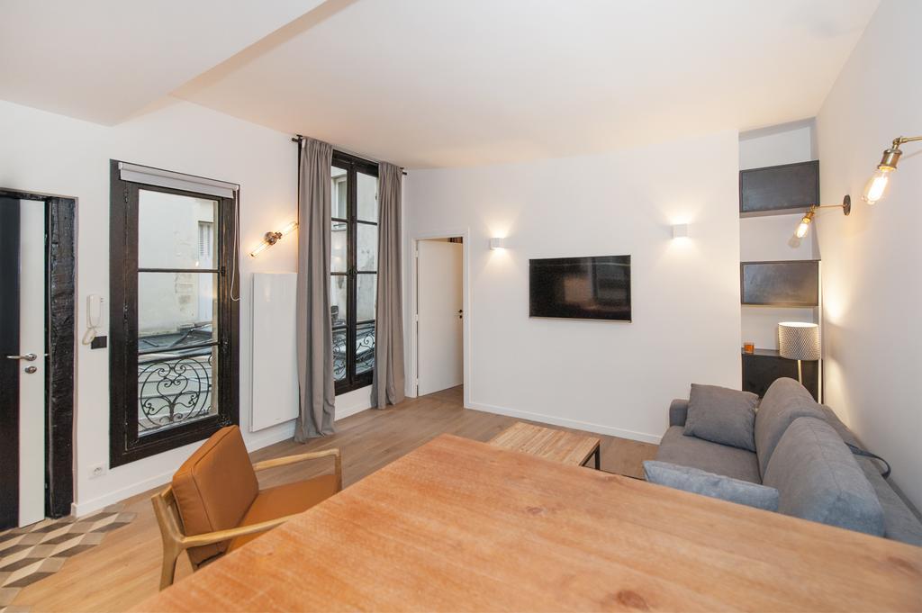 Pick A Flat'S Apartment In Le Marais - Rue Sainte Croix De La Bretonnerie Париж Экстерьер фото