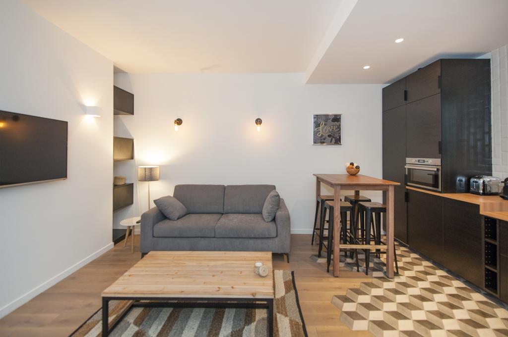 Pick A Flat'S Apartment In Le Marais - Rue Sainte Croix De La Bretonnerie Париж Экстерьер фото